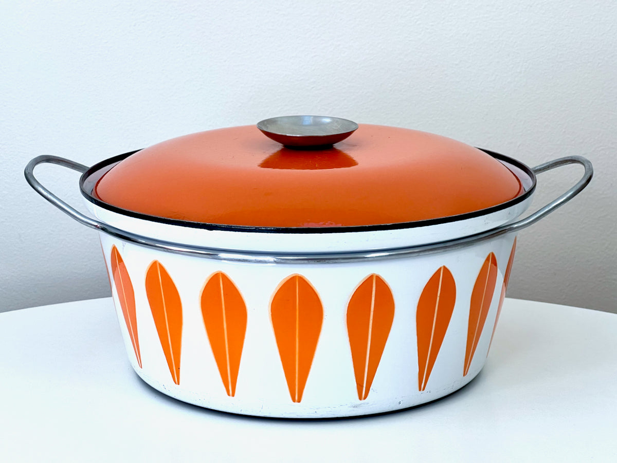 Lotus Kettle / Teapot by Cathrineholm of Norway Vintage Enamel Retro Orange  and White. MCM /mid Century Modern. Works on Induction 