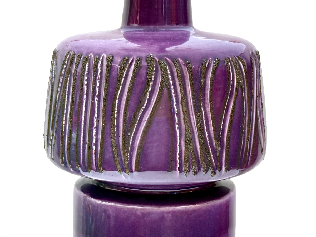 Ellis Ceramics (Australia) XL 28.5" Table Lamp, with Hand-Made Lampshade (Vintage Fabric)