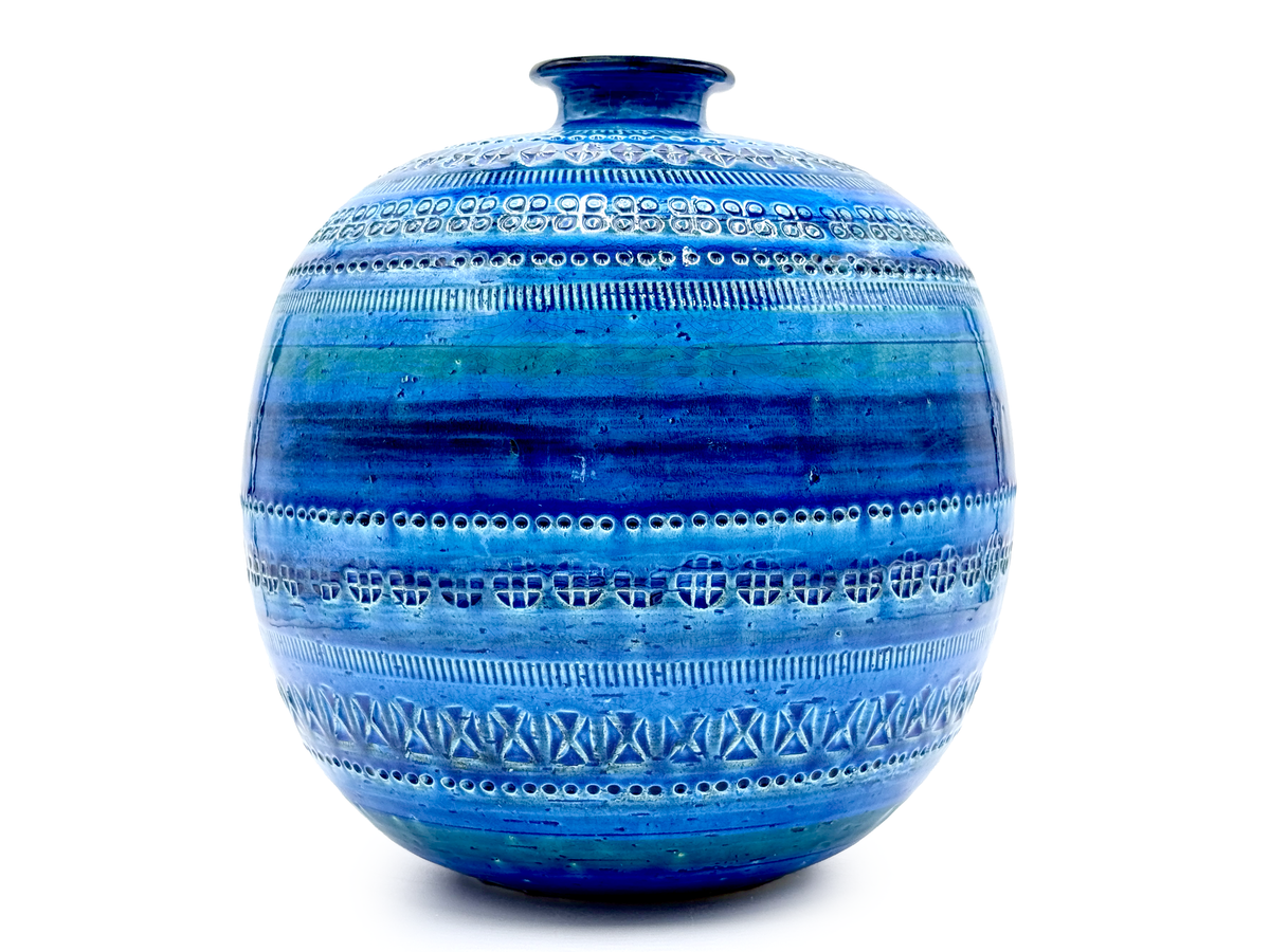 Bitossi (Italy) 'Rimini Blu' 9" Ball Vase