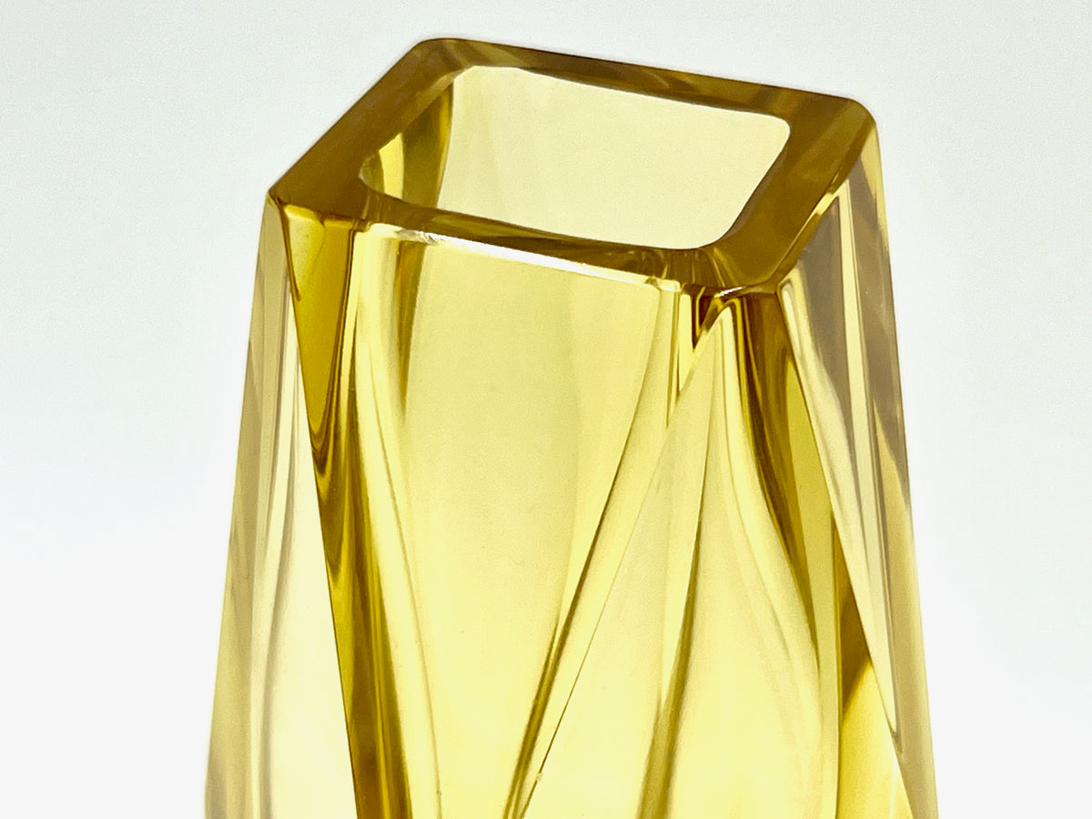 Mandruzzato (Murano, Italy) Faceted Art Glass 'San Marco' 6.5" Block Vase, in Honey Gold