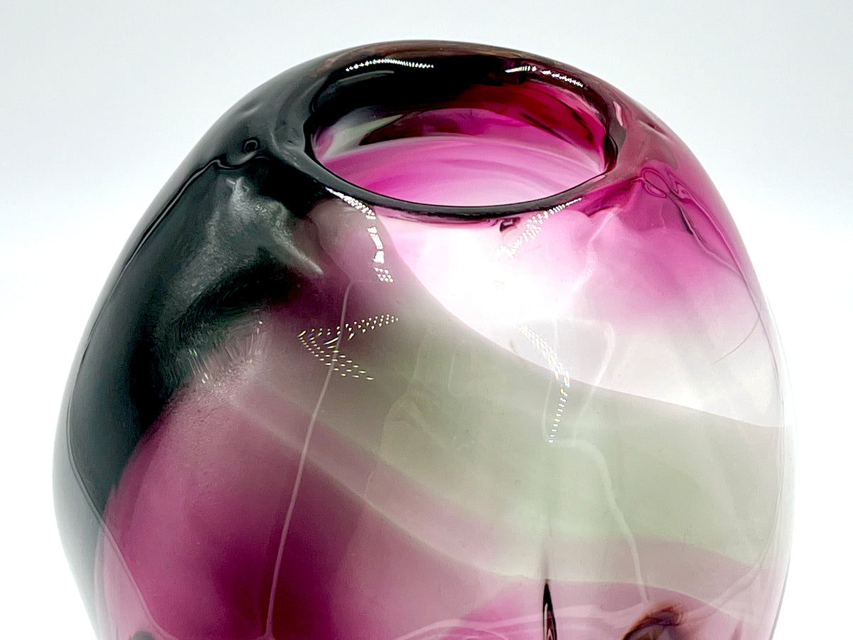 Sanyu Glass (Japon) Vase en verre d'art 8,5"