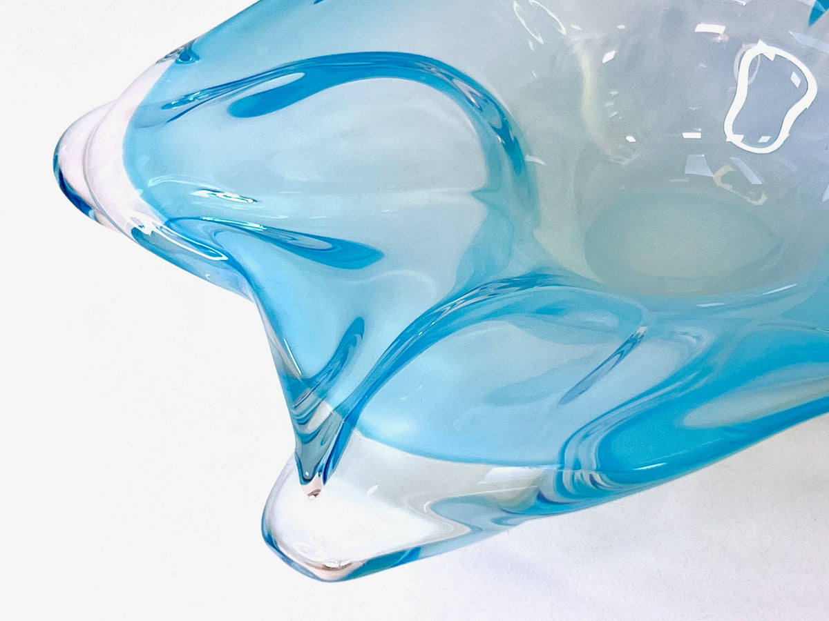 Centre de table en verre d'art Fratelli Toso (Murano, Italie) de 29,2 cm, bleu ciel