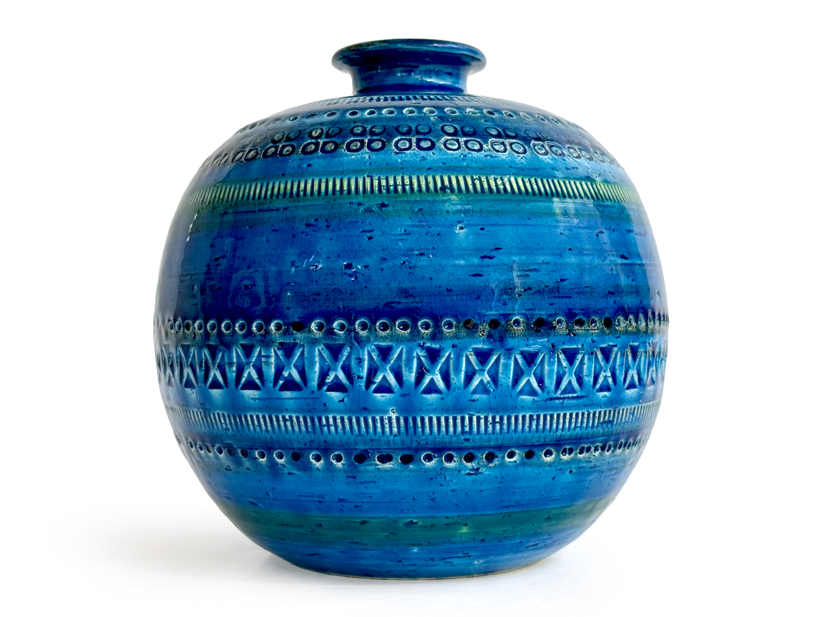 Bitossi (Italy) 'Rimini Blu' 7.5" Ball Vase