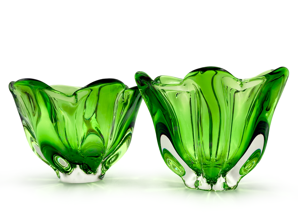 Sanyu Glass (Japan) Art Glass 7" Handkerchief Vase/Centrepiece, in Green [Sold Separately]