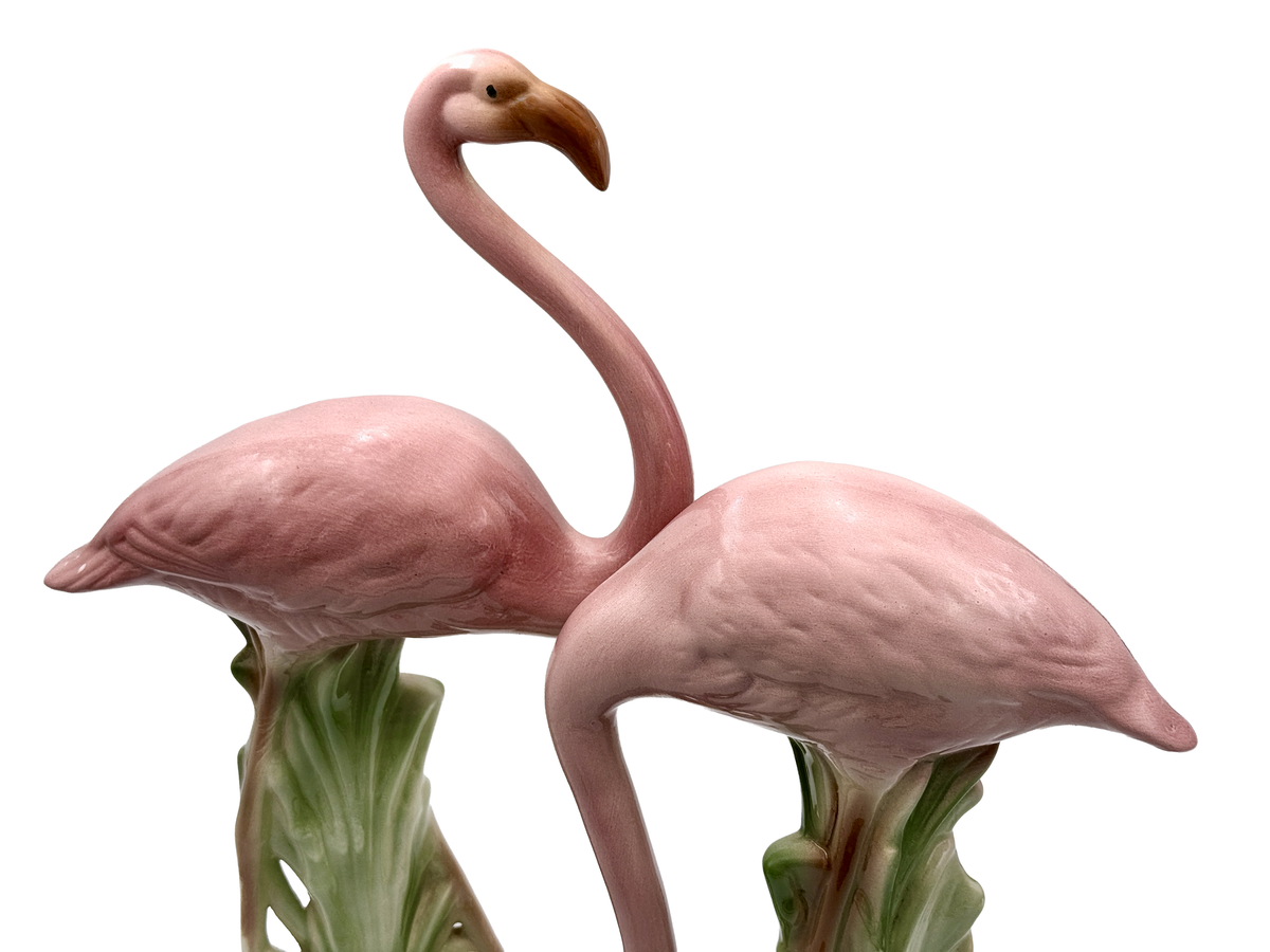 Flamants roses en céramique vintage des années 1970, rose et vert | Taille XL, 49,5 cm et 45,7 cm de hauteur *PIÈCE RARE*