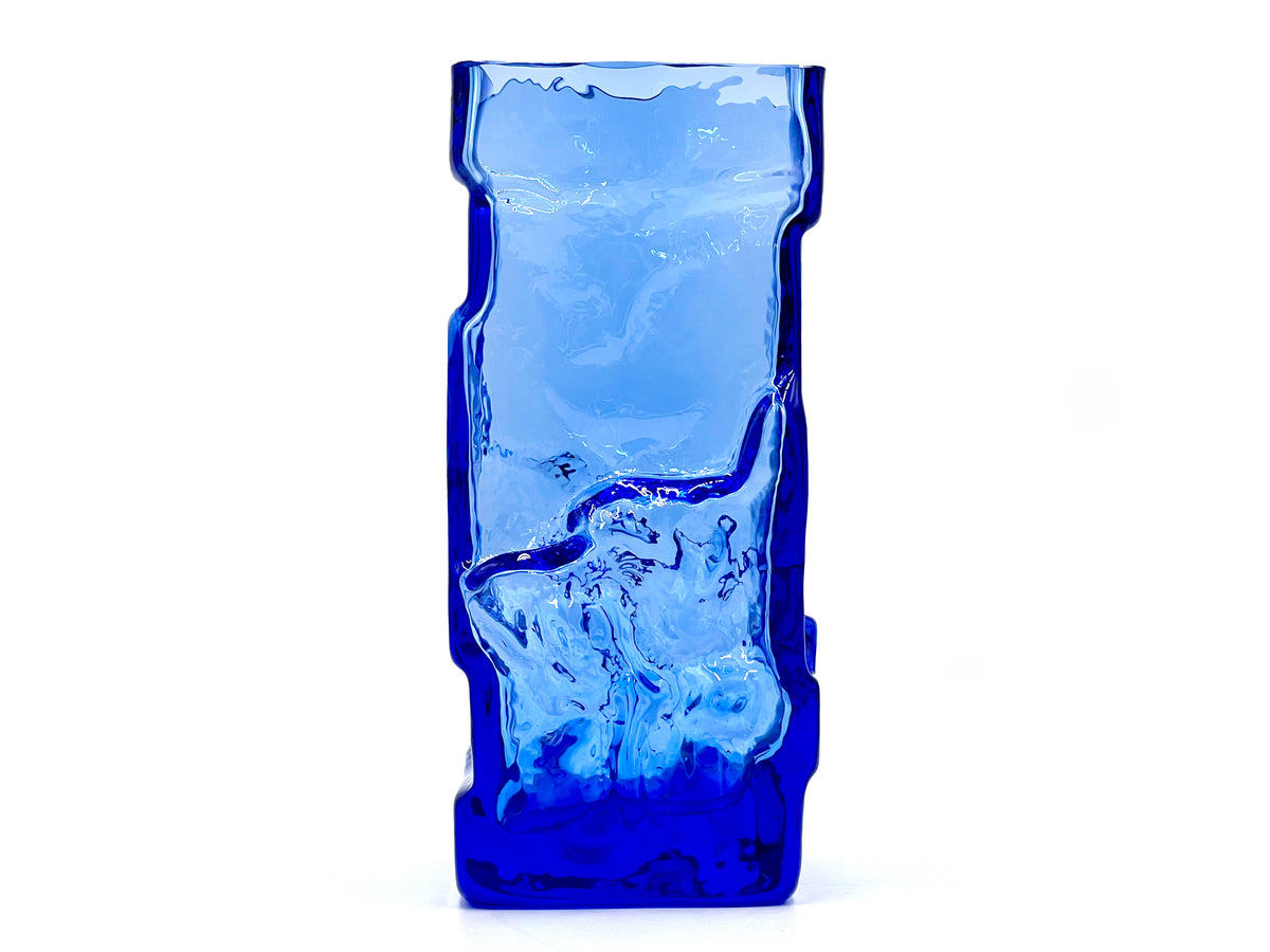 Jarrón Humppila Glass (Finlandia) de 8,5", en azul / Diseñado por Henrik Koivula *RARE HALLAZGO*
