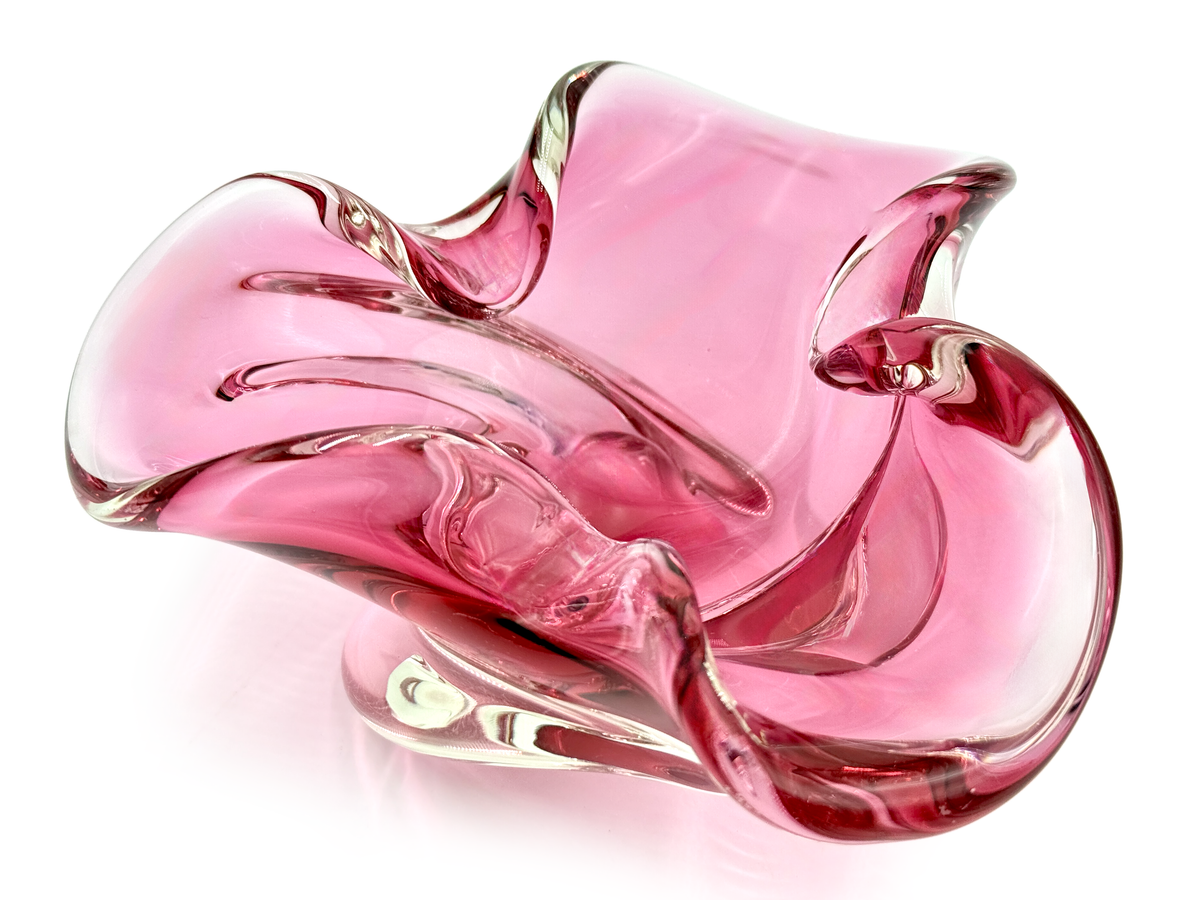 Iwatsu Glass (Japón) de su gama Hineri | Cenicero de vidrio artístico de 16,5 cm, color rosa 