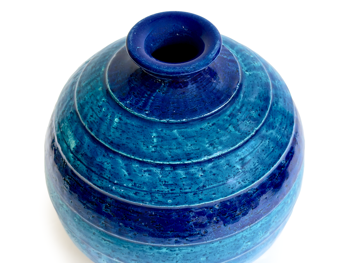 Bitossi (Italy) 'Cordova' in Blue, 8" Ball Vase *RARE FIND*