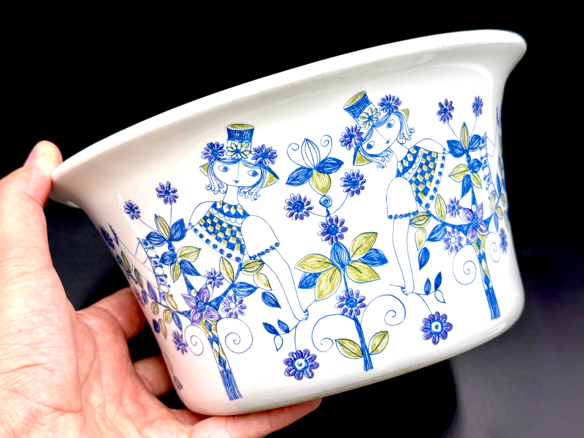 Figgjo (Norway) 'Lotte' 2L Round Covered Casserole – That Retro Piece