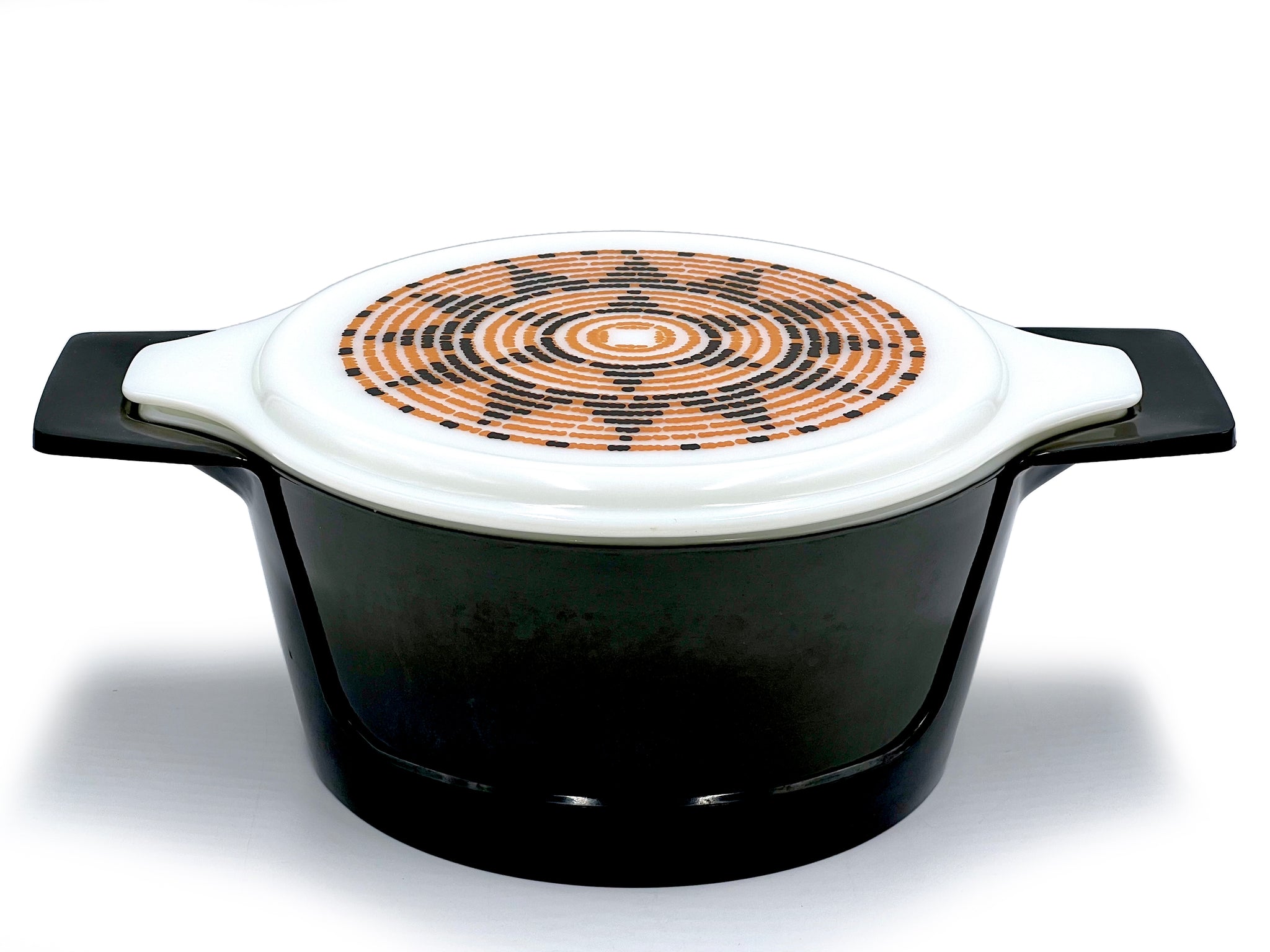 PYREX (USA) 'Pueblo' Round Casserole with Cradle Model #475