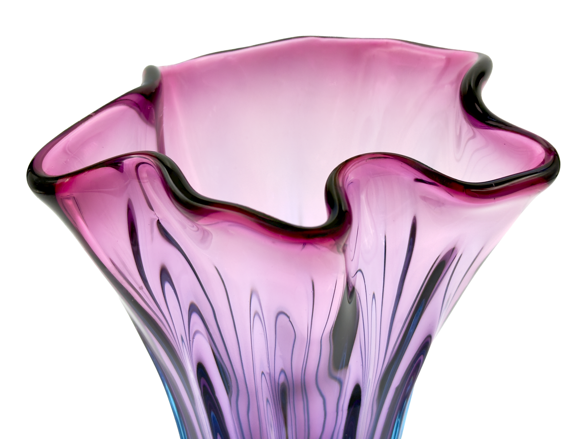 Jarrón de vidrio artístico Sanyu Glass (Japón) de 7", en ciruela/cian