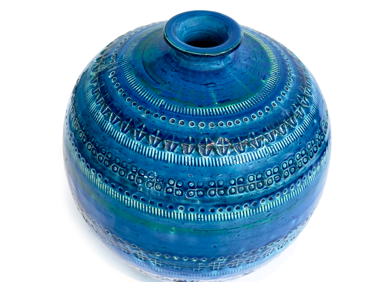 Bitossi (Italy) 'Rimini Blu' 9" Ball Vase