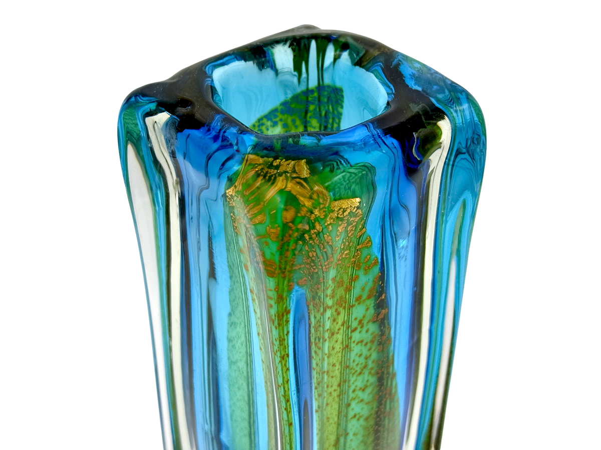 Vase en verre d'art de 25 cm (10 pouces), bleu/violet avec feuilles d'or et d'argent, de la collection Narumi « Fantasy » de Sanyu Glass (Japon). Emballage vintage d'origine. *Pièce rare* 
