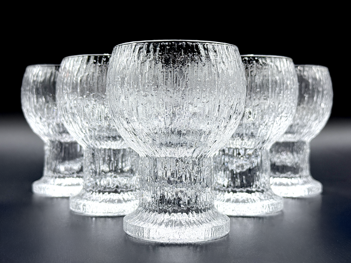Copa de vino blanco 'Kekkerit' de Iittala (Finlandia) [se vende por separado]