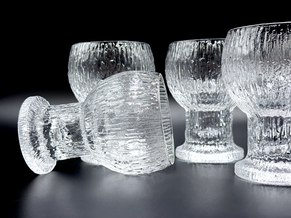 Copa de vino blanco 'Kekkerit' de Iittala (Finlandia) [se vende por separado]