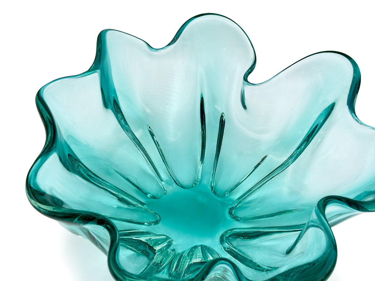Cristal Iwatsu (Japón) de su gama Hineri | Centro de mesa de cristal artístico de 23 cm, color turquesa