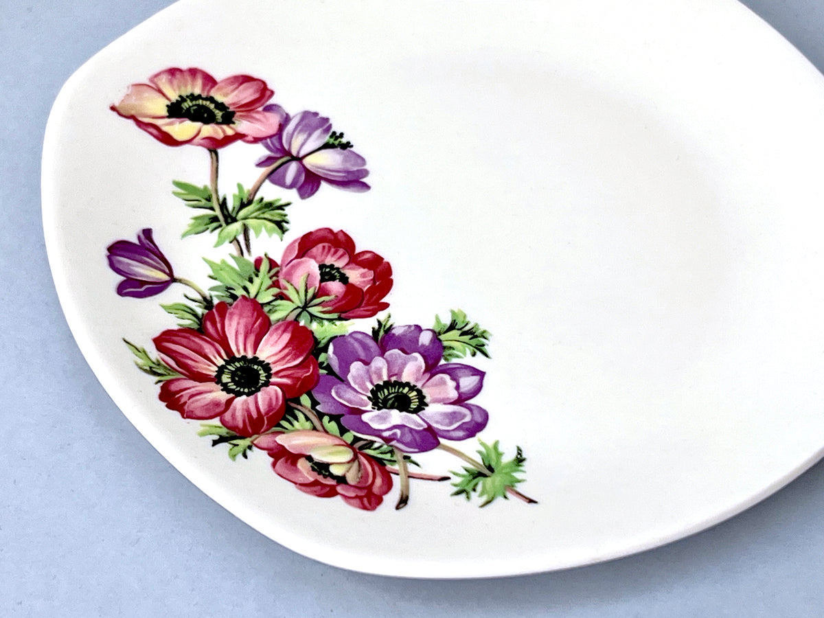 Assiettes à pain et beurre « Anémones » de 15 cm (ensemble de 5) * TROUVAILLE RARE *