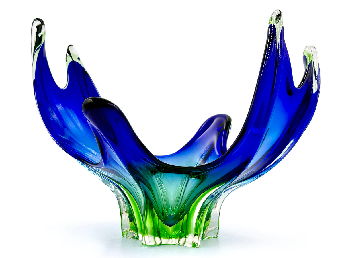 Centro de mesa extragrande de cristal artístico Cristallo Venezia CCC (Murano, Italia), 34 cm, color verde cobalto. *HALLAZGO RARO*