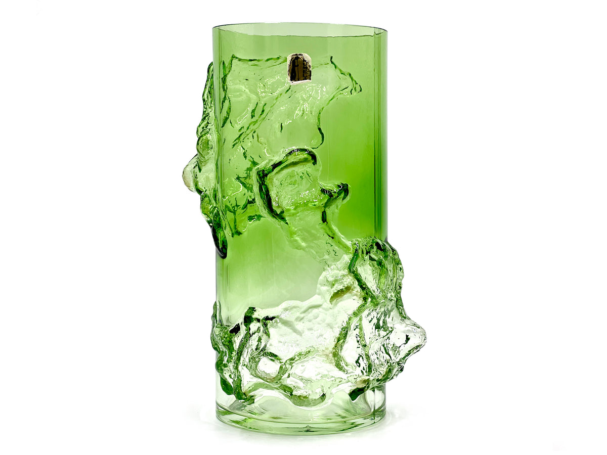 Kumela Glass (Finlande) Vase 'Petäjä' 9,5", en vert | Conçu par Kaj Blomqvist *RARE FIND*