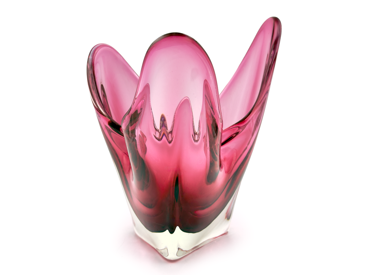 Iwatsu Glass (Japan) from their ArtGlass range | Art Glass 7.5" Centrepiece, in Cranberry Pink