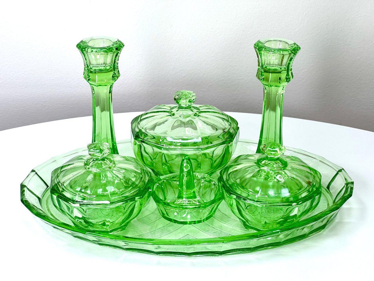 Art Deco 1930s Dressing Table Set, Green with Uranium Glow *RARE FIND* Art Deco 1930s Dressing Table Set, Green with Uranium Glow *RARE FIND*